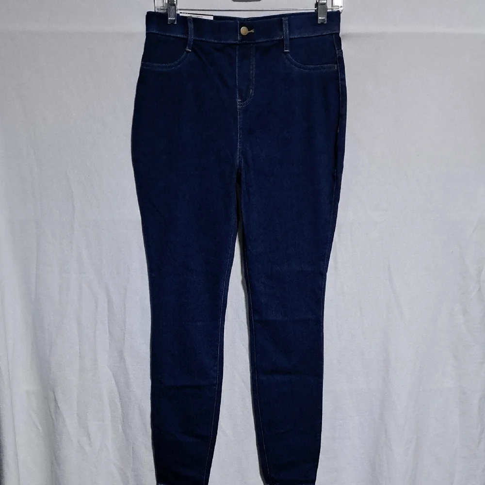 High Rise Fitted Stretch - Picture 2 of 9